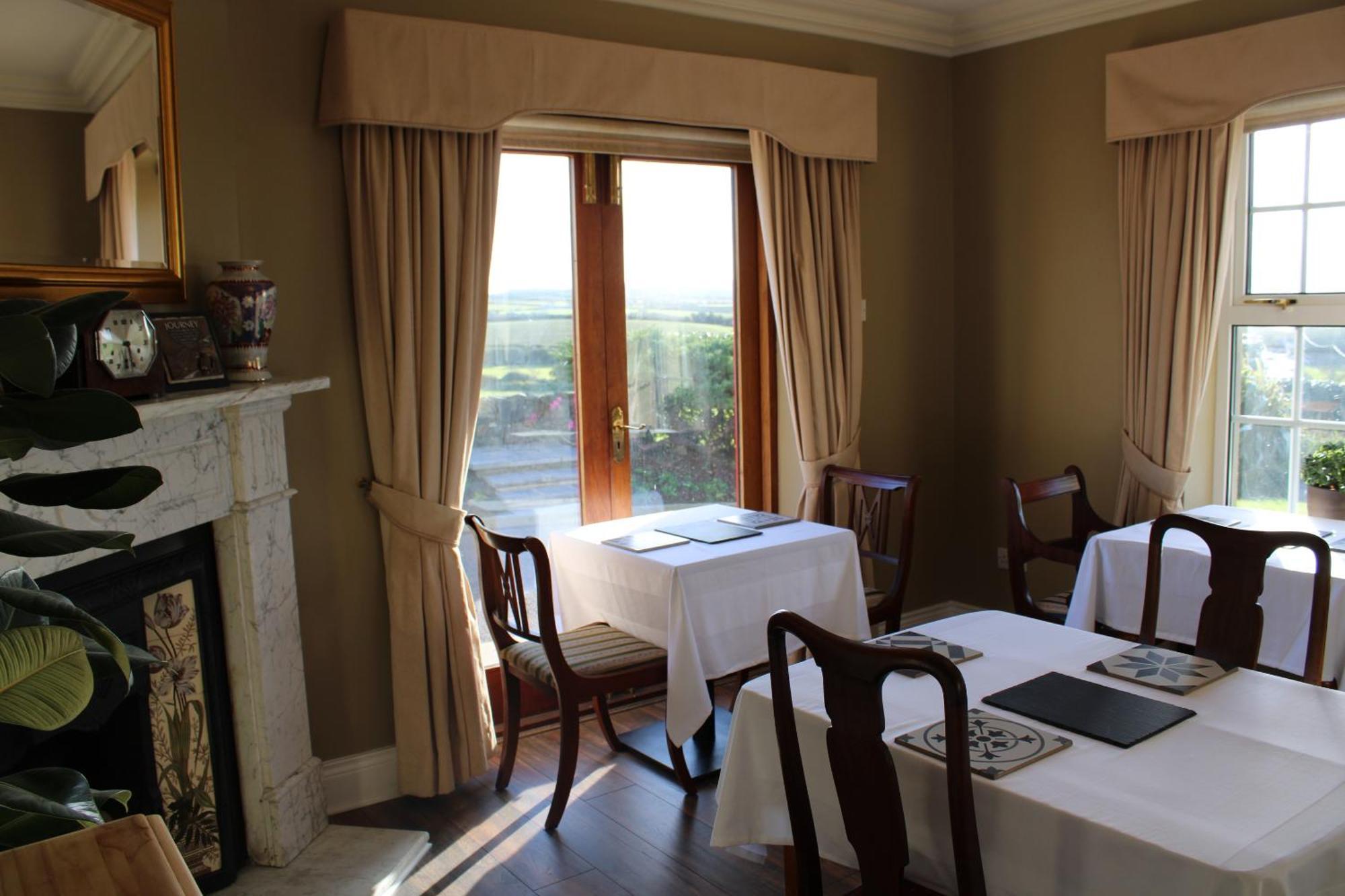 לינה וארוחת בוקר פורטסטיוארט Carnalbanagh House מראה חיצוני תמונה